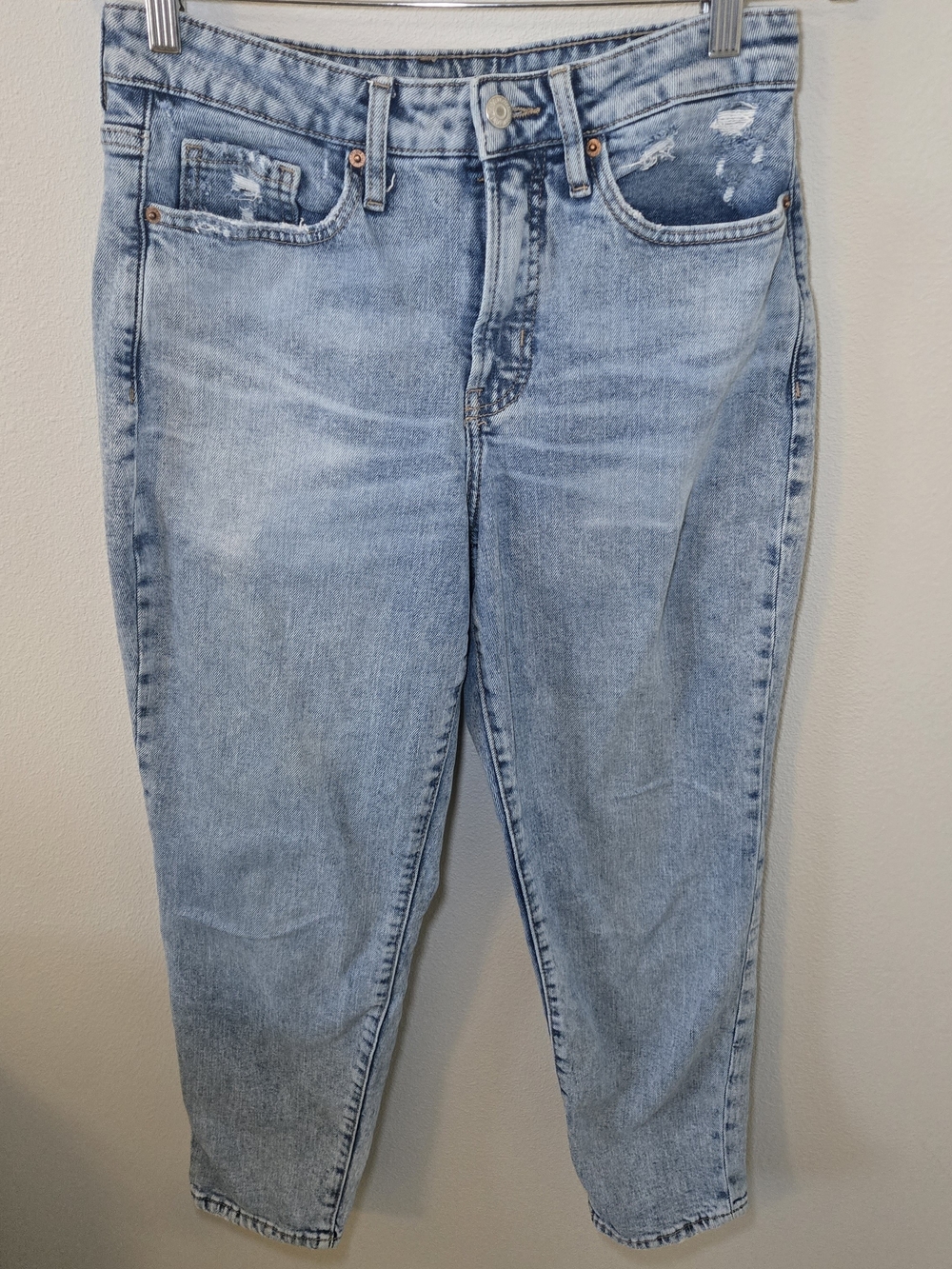Light Blue Women’s Casual Jeans - Classic Comfort